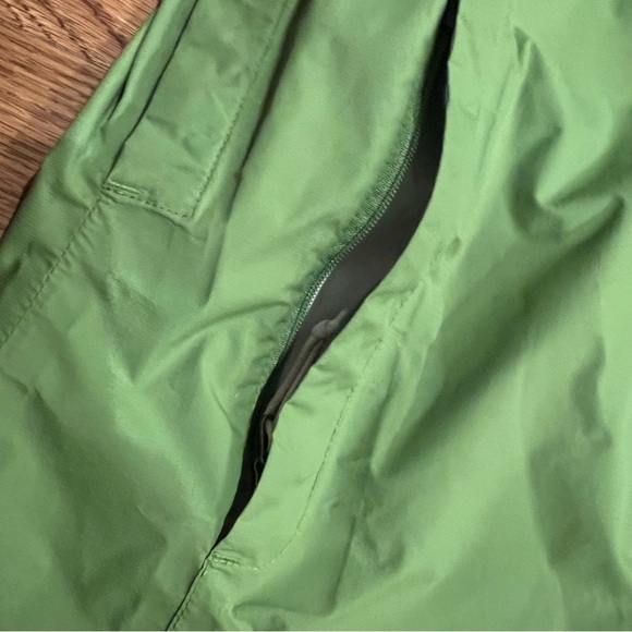 The North Face Womens Rain Jacket Coat HyVent Shell Green Small - Picture 12 of 14
